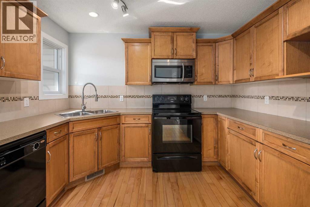 7 Clydesdale Place, Cochrane, Alberta  T4C 0M4 - Photo 11 - A2294674