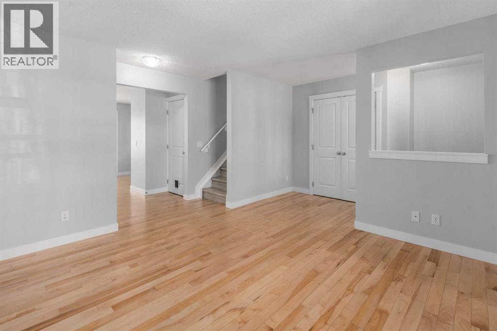 7 Clydesdale Place, Cochrane, Alberta  T4C 0M4 - Photo 7 - A2294674