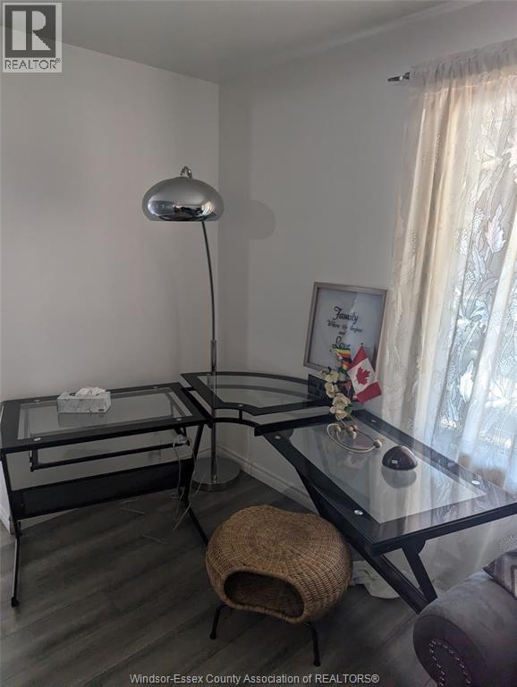 856 Pillette Road, Windsor, Ontario  N8Y 3B5 - Photo 3 - 26006113