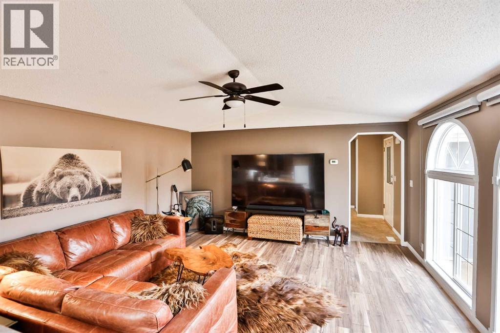 3315 31 Street S, Lethbridge, Alberta  T1K 7K3 - Photo 4 - A2298271