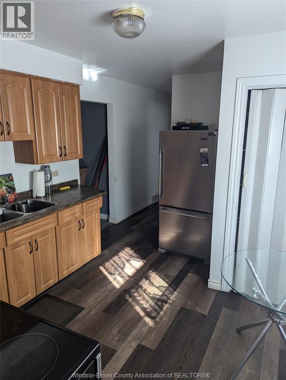 856 Pillette Road, Windsor, Ontario  N8Y 3B5 - Photo 8 - 26006113