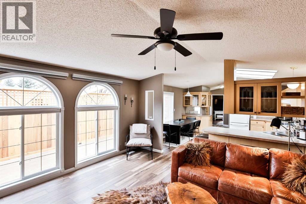 3315 31 Street S, Lethbridge, Alberta  T1K 7K3 - Photo 3 - A2298271