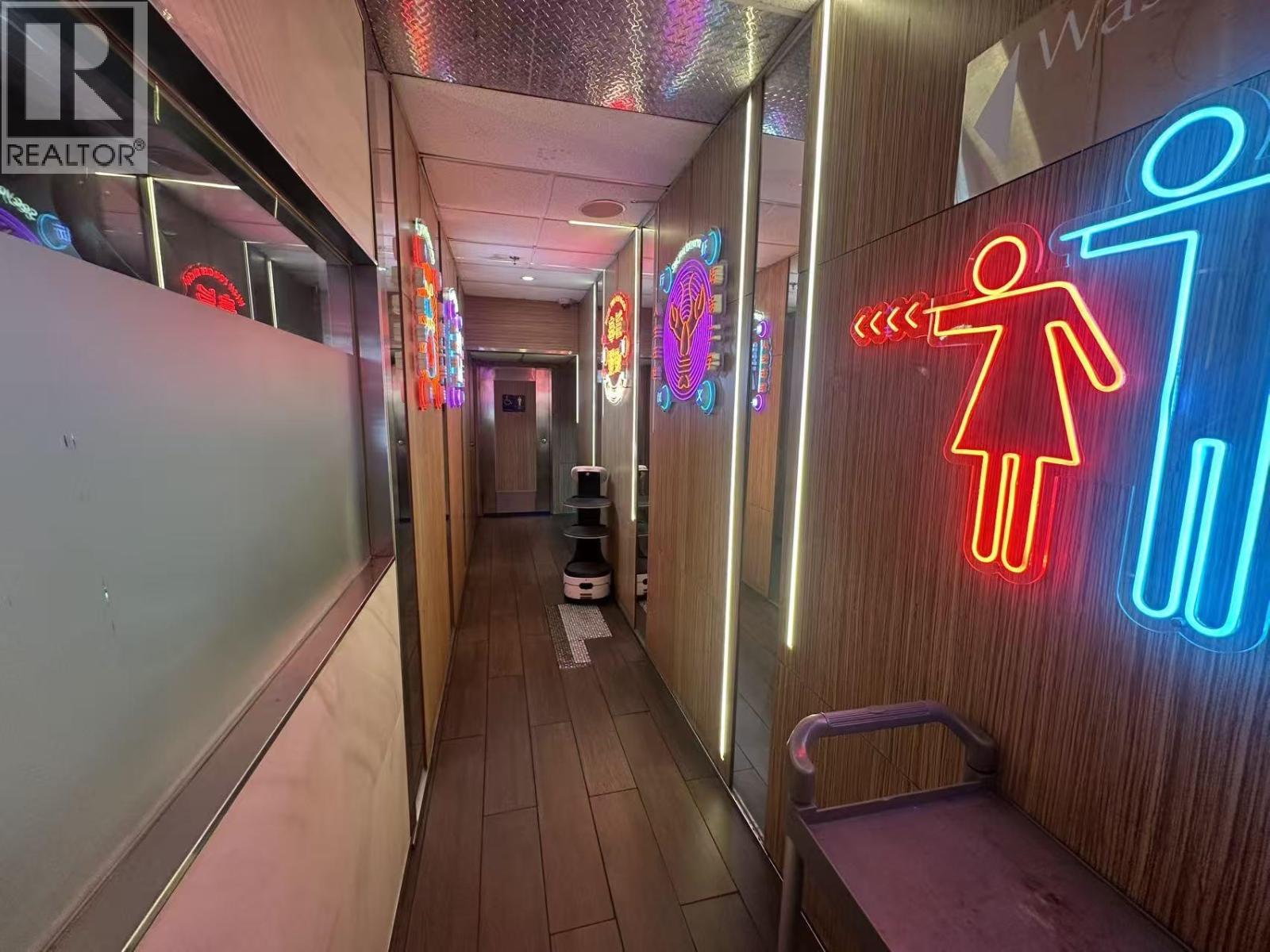 E 4877 Kingsway, Burnaby, British Columbia V5H 4T6 - Photo 11 - C8075838