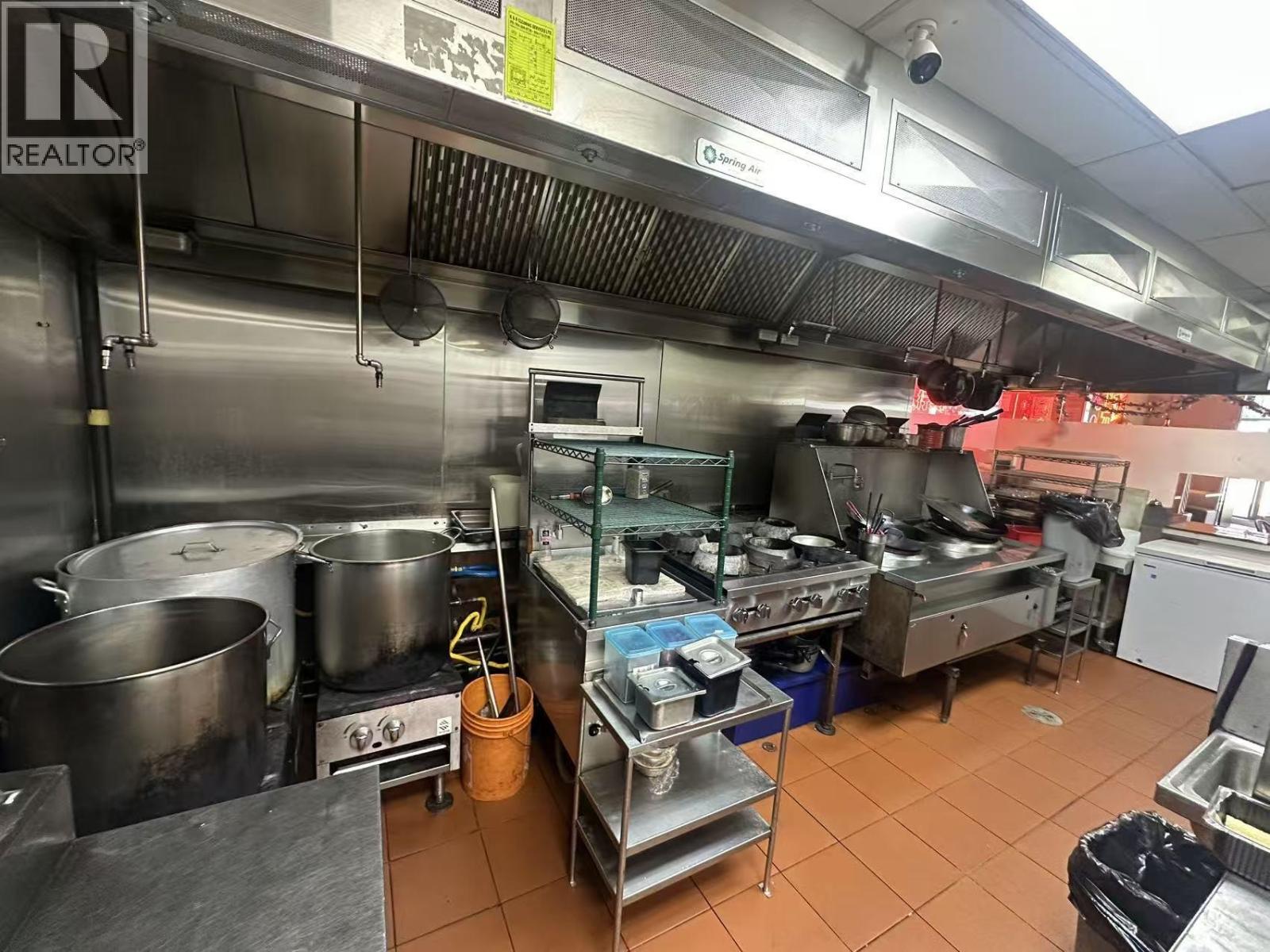 E 4877 Kingsway, Burnaby, British Columbia V5H 4T6 - Photo 6 - C8075838