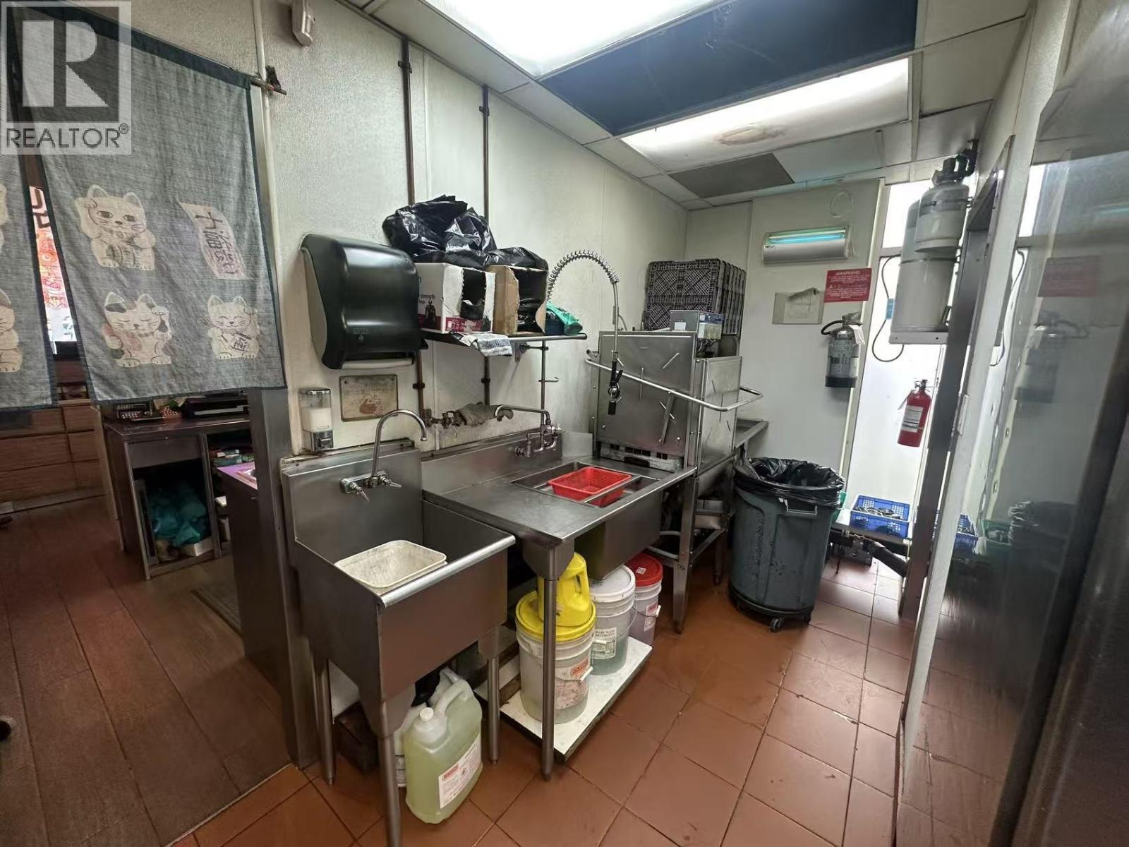 E 4877 Kingsway, Burnaby, British Columbia V5H 4T6 - Photo 7 - C8075838