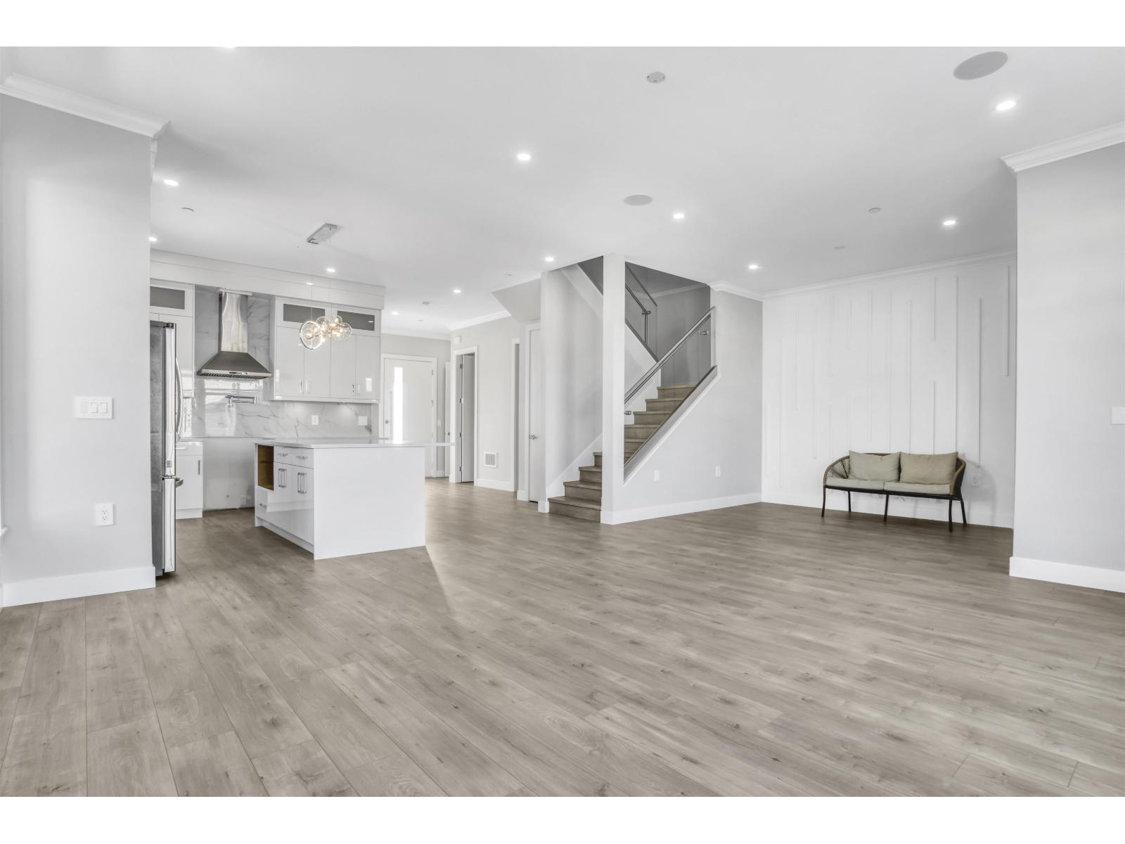 19685 74 Avenue, Langley, British Columbia  V2Y 3G6 - Photo 10 - R3103496