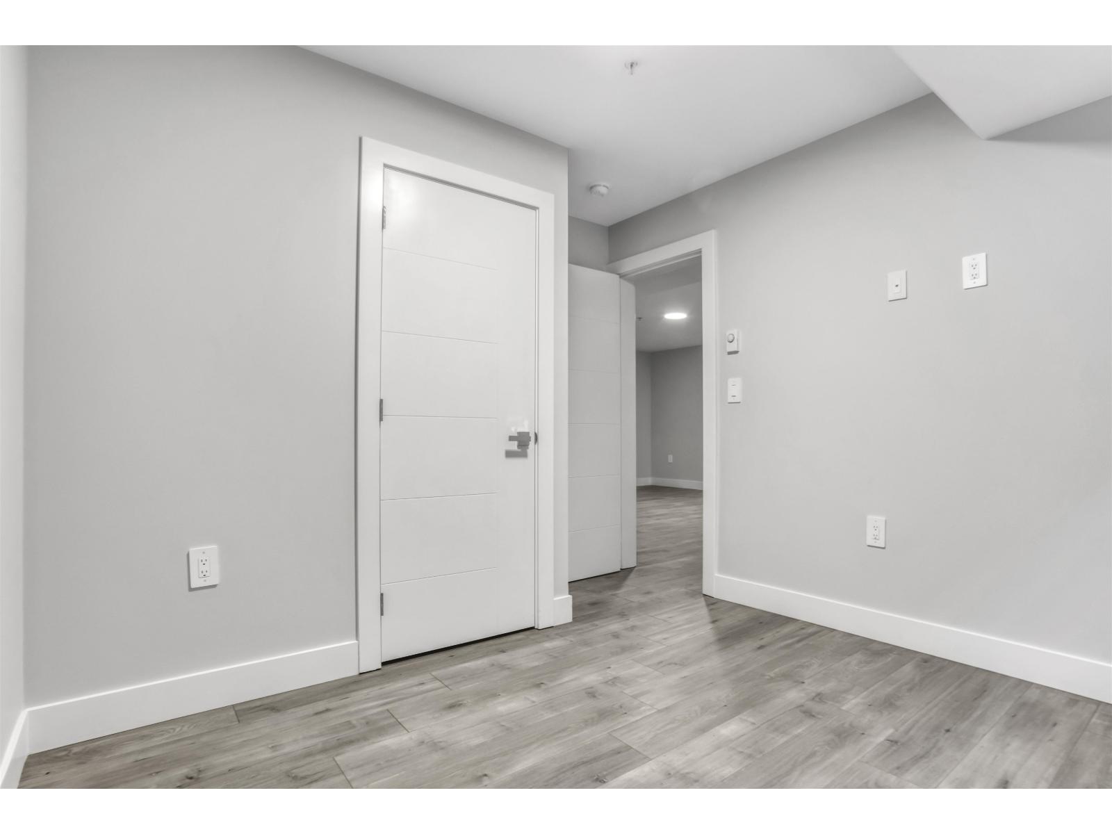 19685 74 Avenue, Langley, British Columbia  V2Y 3G6 - Photo 38 - R3103496