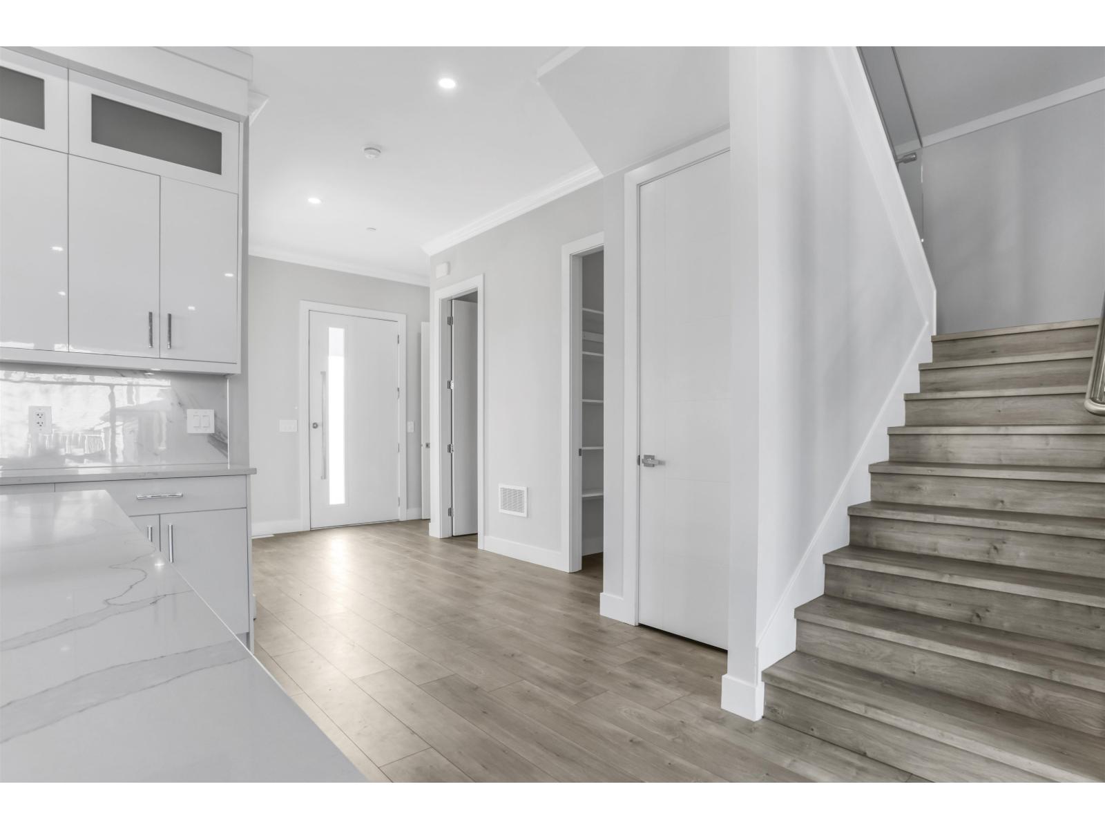 19685 74 Avenue, Langley, British Columbia  V2Y 3G6 - Photo 15 - R3103496