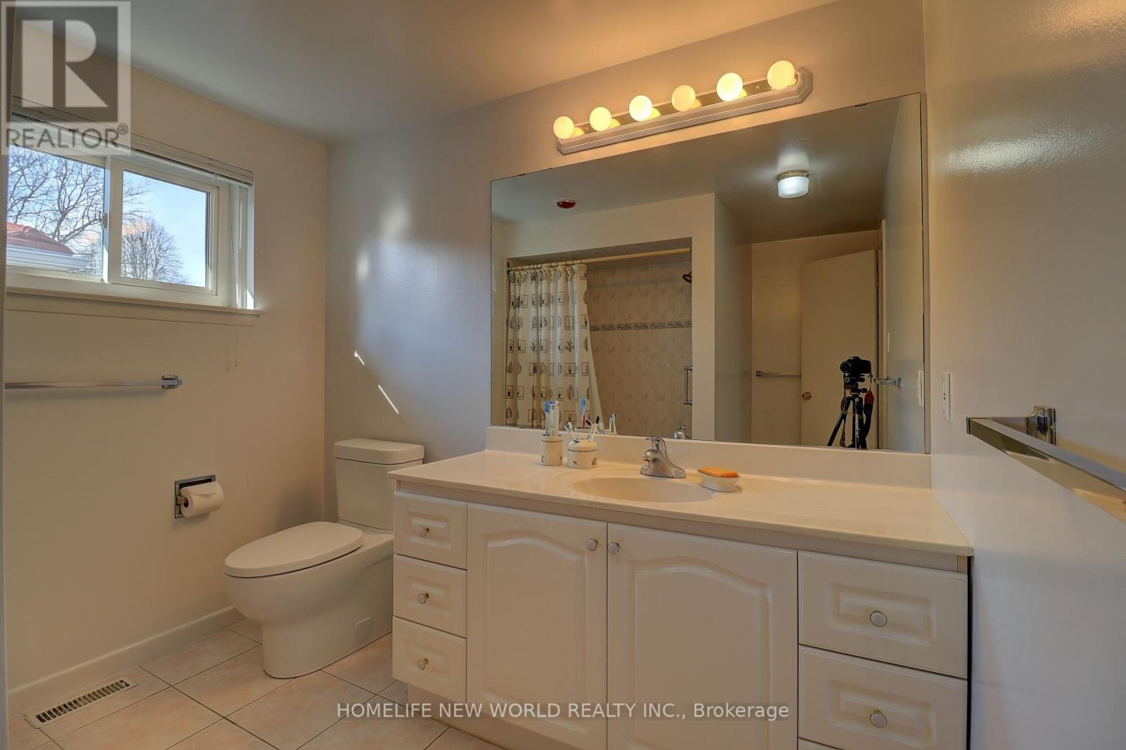 29 Deepdale Drive, Toronto, Ontario  M1S 2N3 - Photo 15 - E12980522