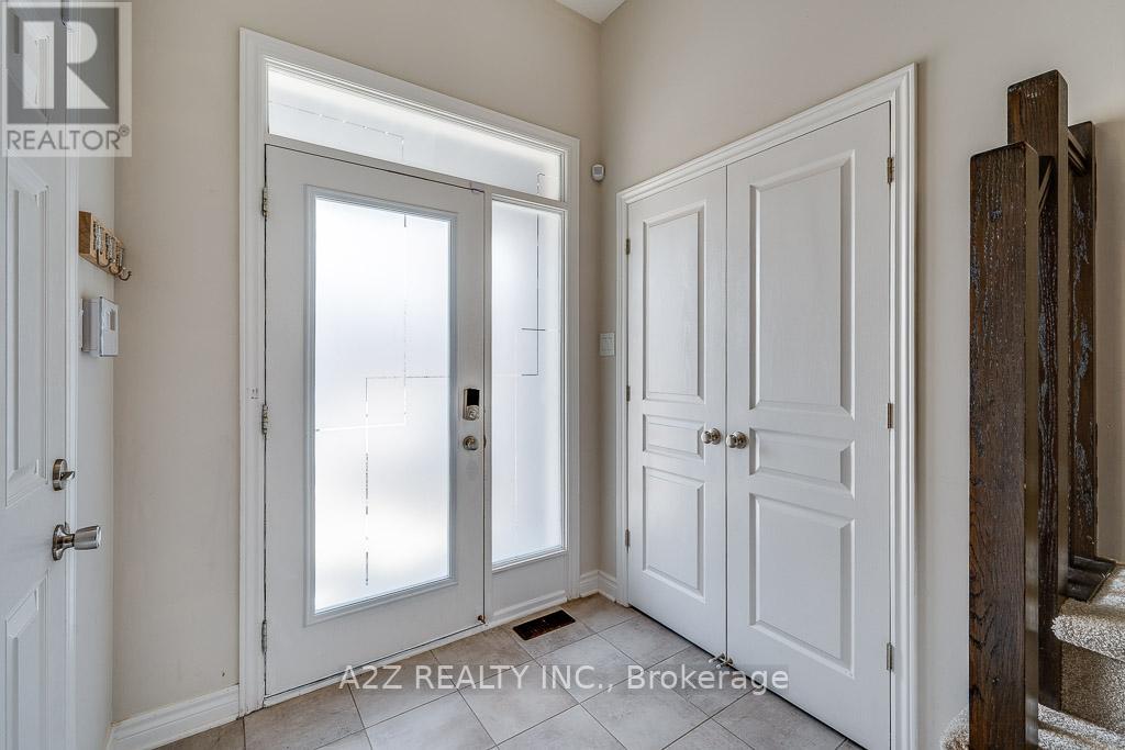 487 Markdale Terrace, Ottawa, Ontario  K1X 0B5 - Photo 4 - X12980520