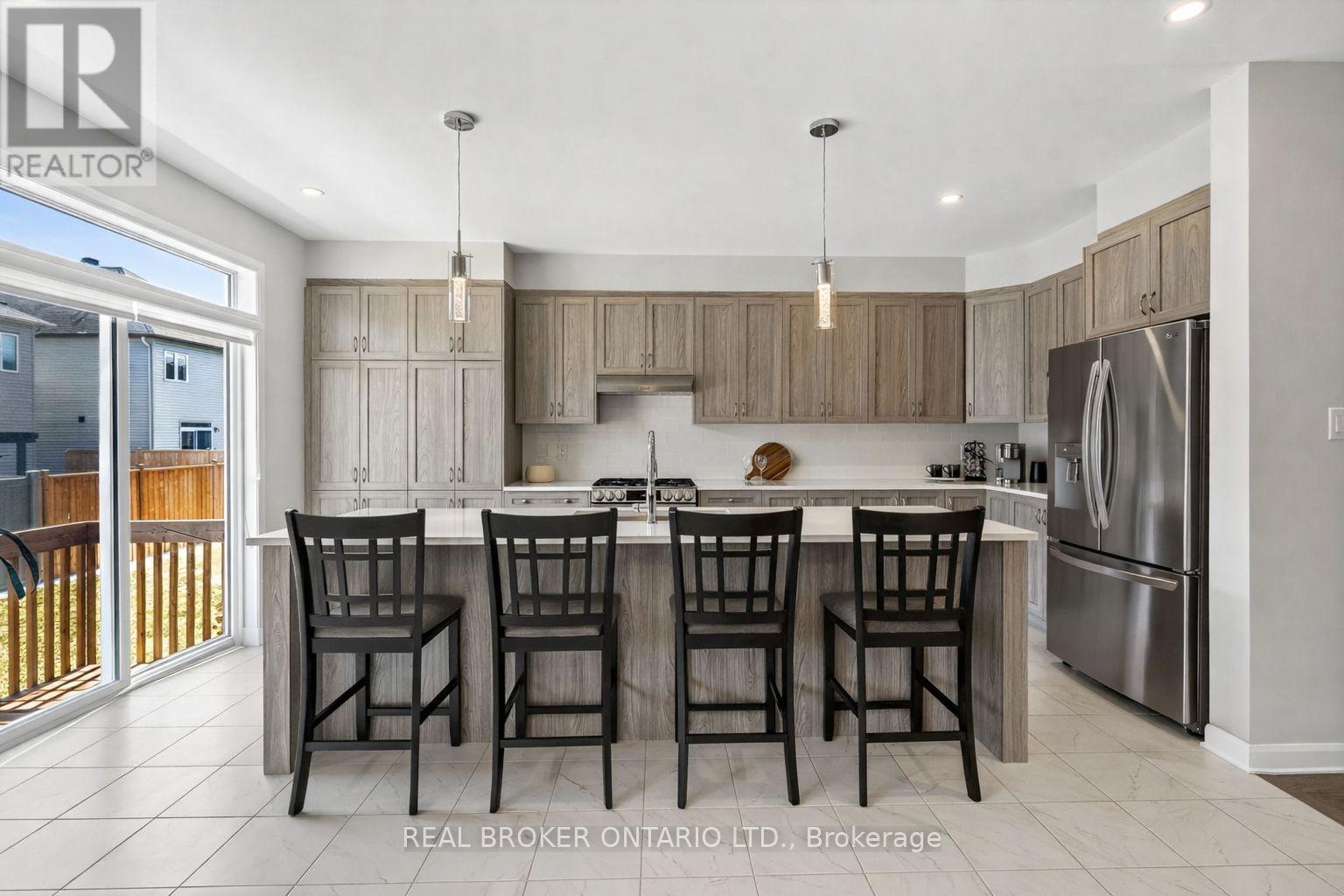 548 Anchor Circle, Ottawa, Ontario  K2B 7Z5 - Photo 10 - X12980536