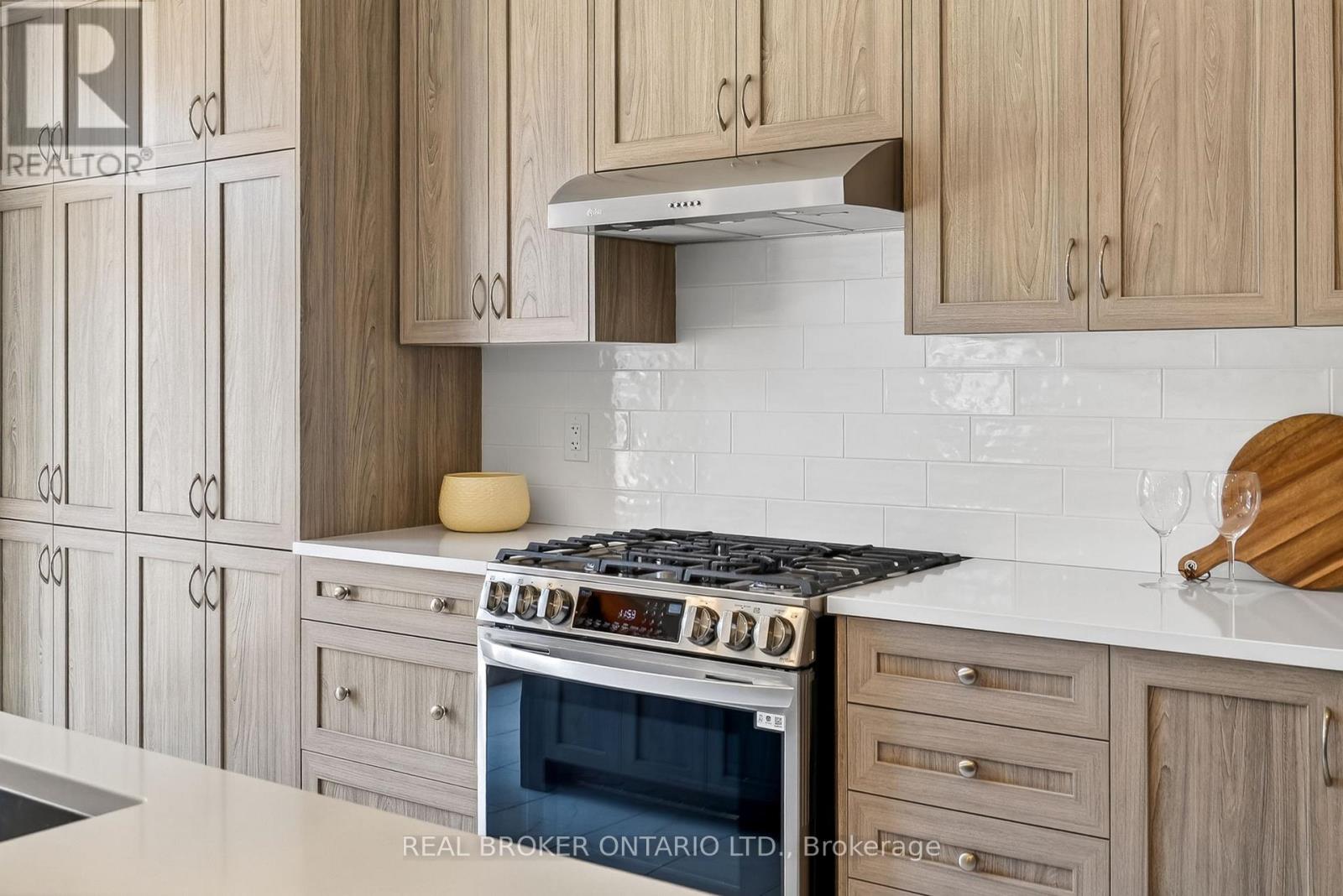 548 Anchor Circle, Ottawa, Ontario  K2B 7Z5 - Photo 15 - X12980536