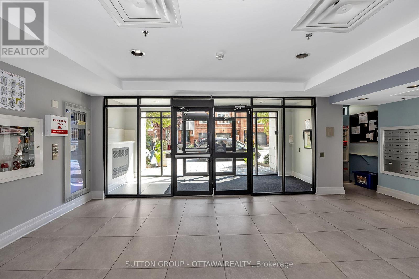 903 - 375 Lisgar Street, Ottawa, Ontario  K2P 0E3 - Photo 3 - X12980540