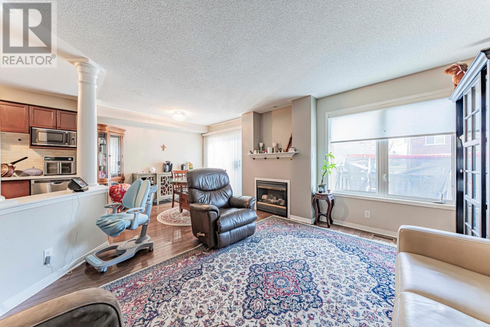 37 Bilbrough Street, Aurora, Ontario  L4G 7W3 - Photo 13 - N12980528