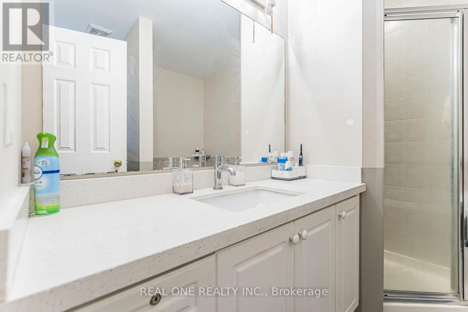 37 Bilbrough Street, Aurora, Ontario  L4G 7W3 - Photo 16 - N12980528