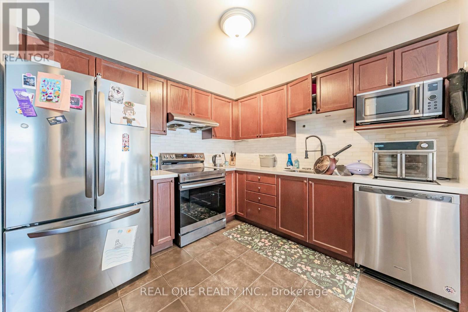 37 Bilbrough Street, Aurora, Ontario  L4G 7W3 - Photo 6 - N12980528