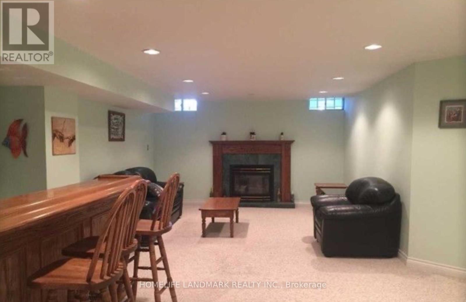 705 Gagnon Place, Newmarket, Ontario  L3X 1V8 - Photo 14 - N12980554