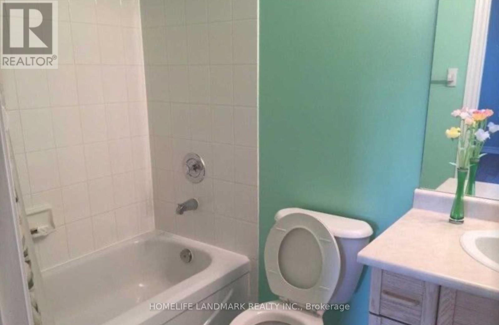 705 Gagnon Place, Newmarket, Ontario  L3X 1V8 - Photo 9 - N12980554