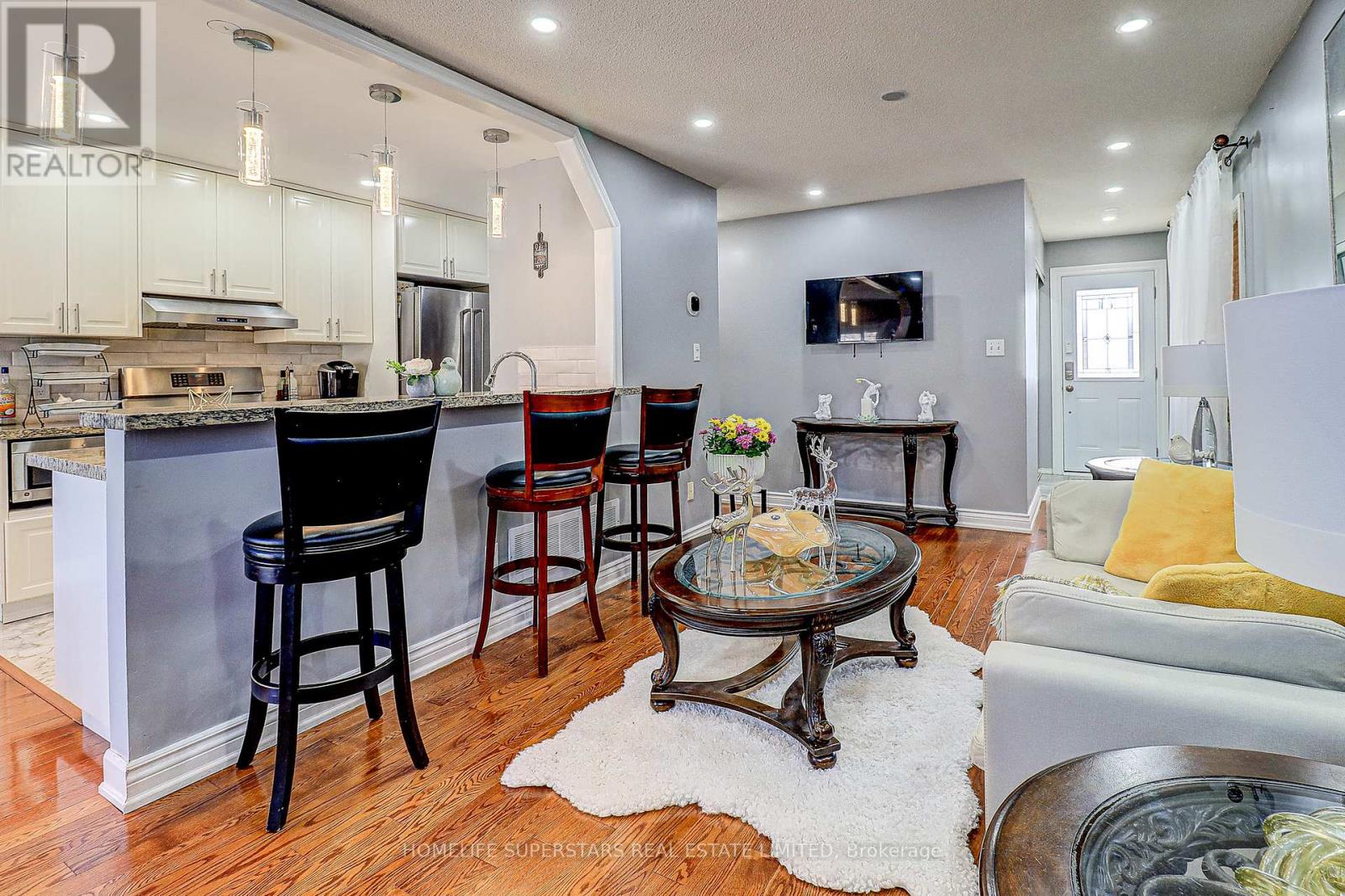 191 Wessenger Drive, Barrie, Ontario  L4N 8N9 - Photo 5 - S12980532