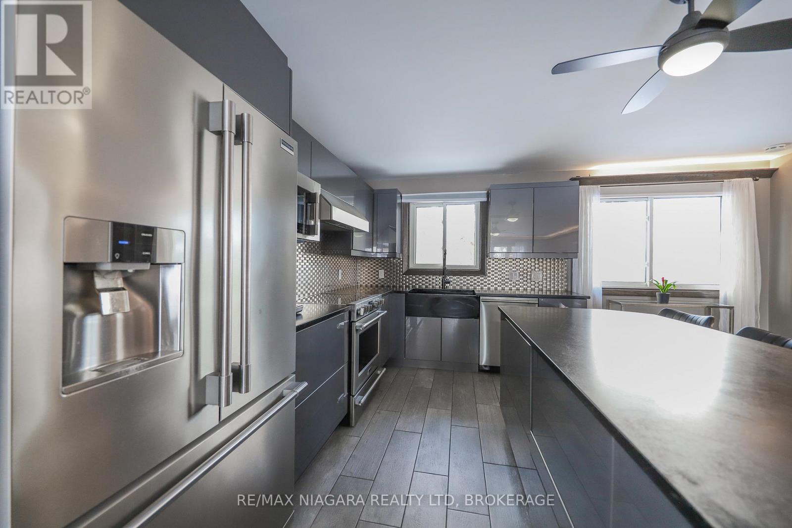 21 Jessica Drive, St. Catharines, Ontario  L2M 6V9 - Photo 8 - X12934728