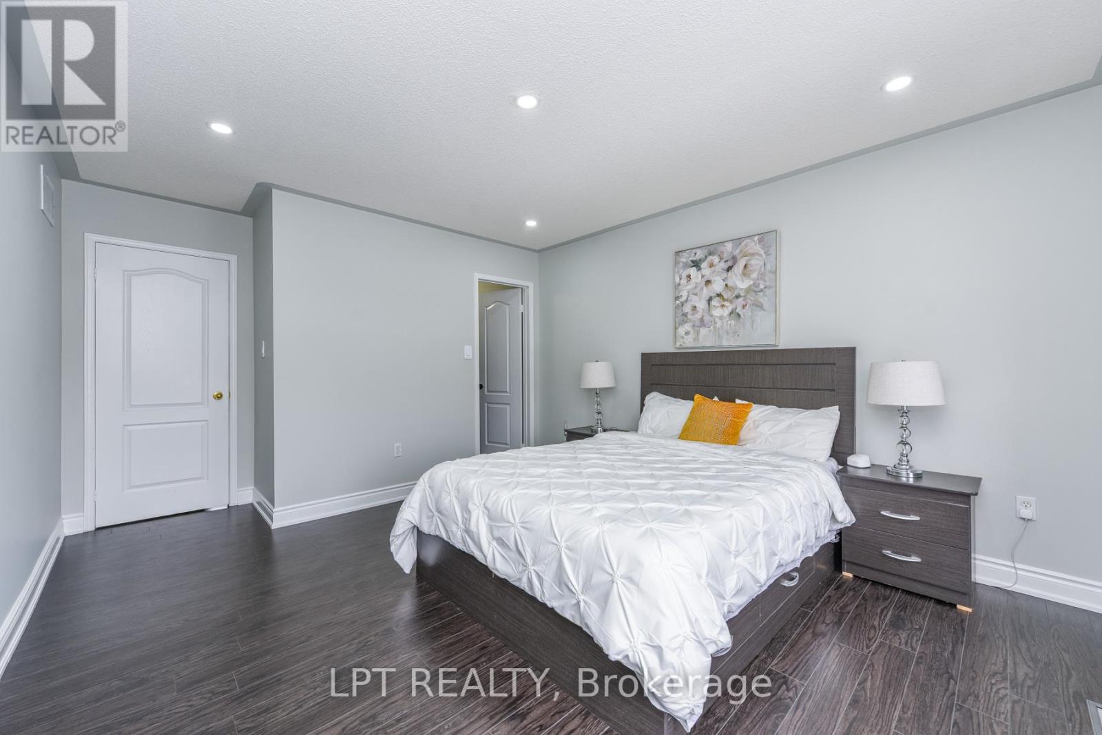 7 Chapparal Drive, Brampton, Ontario  L6R 3C5 - Photo 25 - W12980530