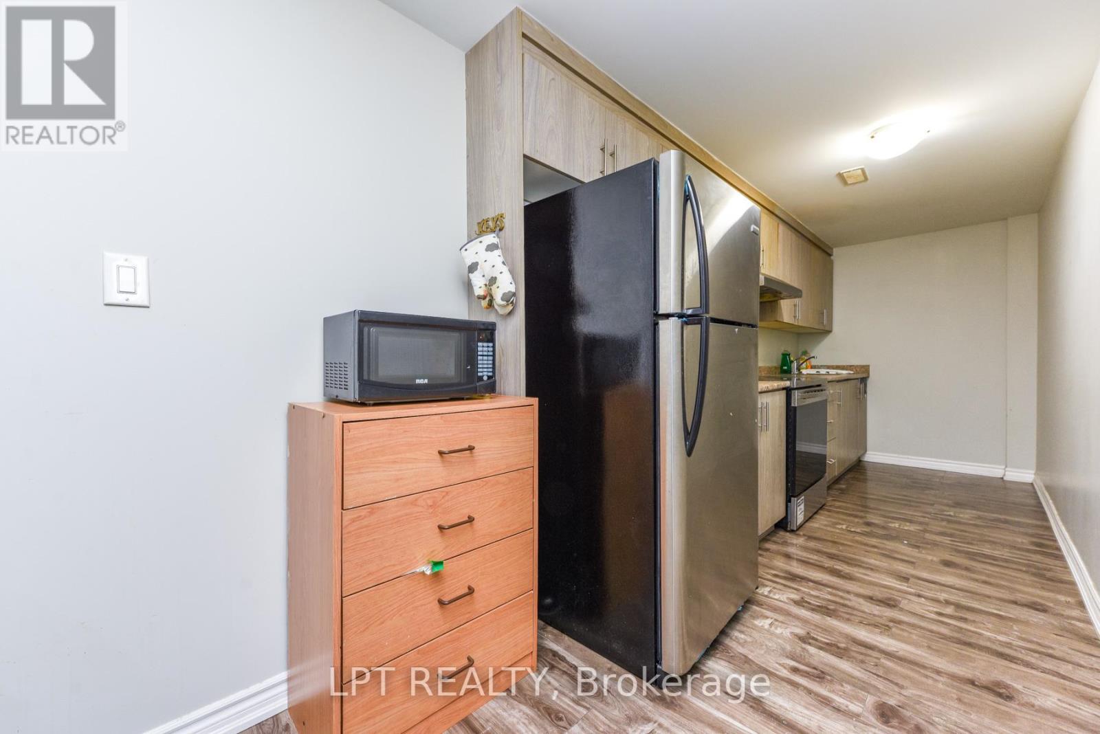 7 Chapparal Drive, Brampton, Ontario  L6R 3C5 - Photo 41 - W12980530