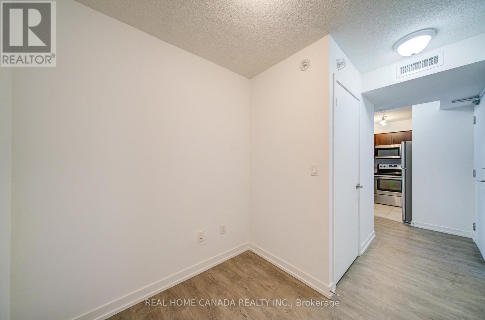 1803 - 1410 Dupont Road, Toronto, Ontario  P1B 8Z4 - Photo 25 - W12980542