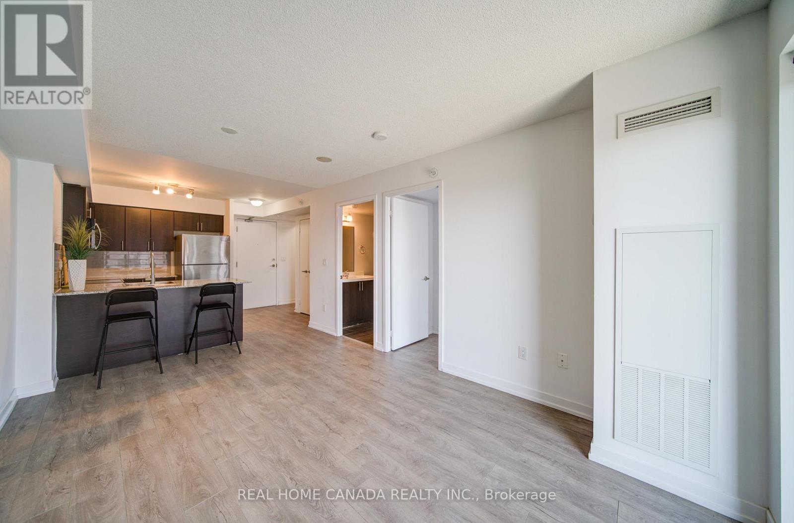 1803 - 1410 Dupont Road, Toronto, Ontario  P1B 8Z4 - Photo 7 - W12980542