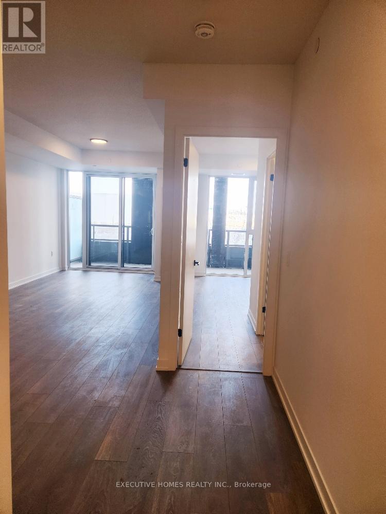 4878 Powers Common, Burlington, Ontario  L7M 0W7 - Photo 3 - W12980546