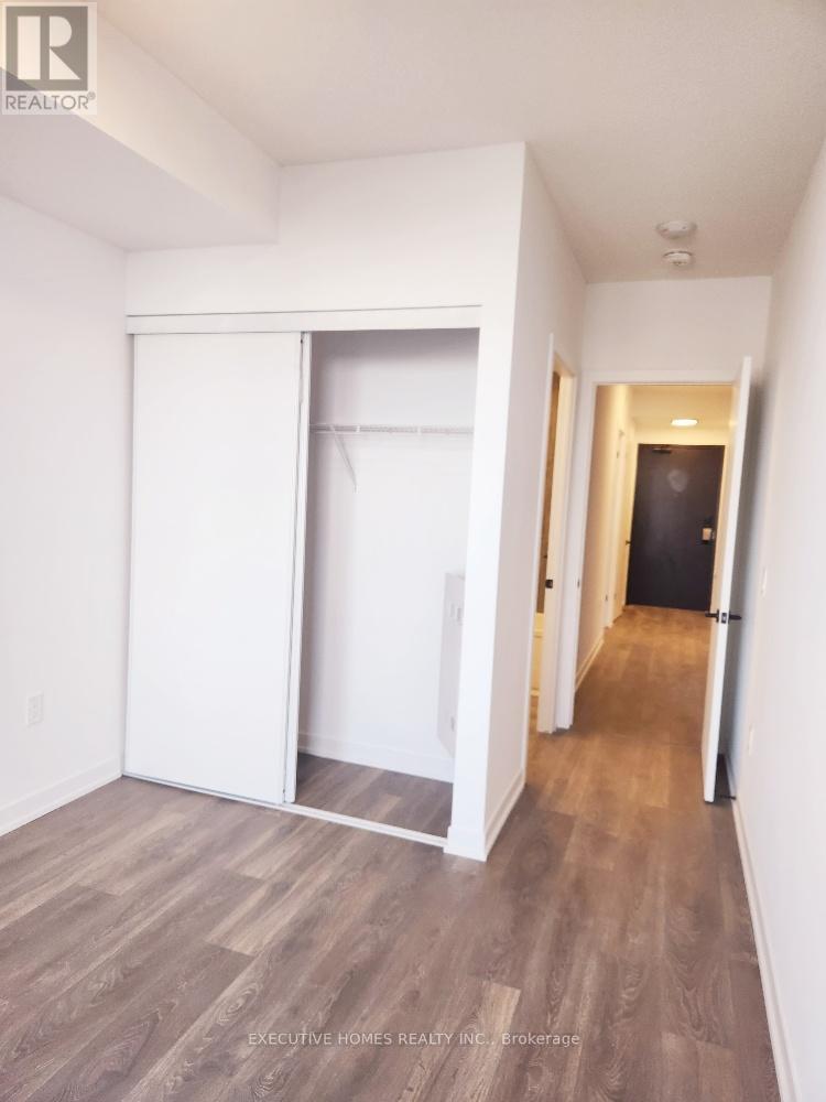 4878 Powers Common, Burlington, Ontario  L7M 0W7 - Photo 8 - W12980546