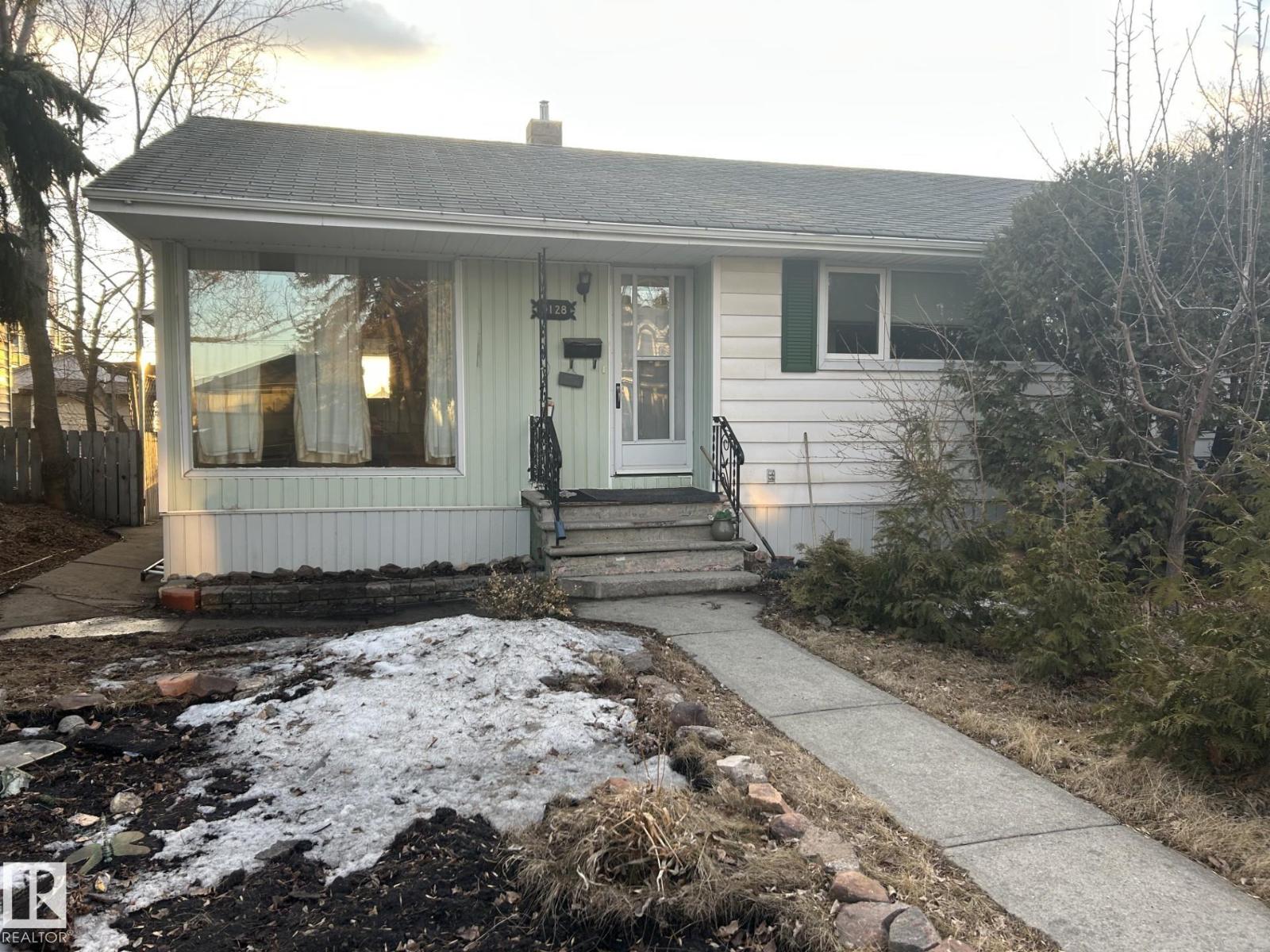 9128 83 ST NW, Edmonton, Alberta