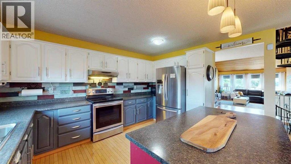 185 Oaks Bay, Fort Mcmurray, Alberta  T9K 1P9 - Photo 11 - A2292478