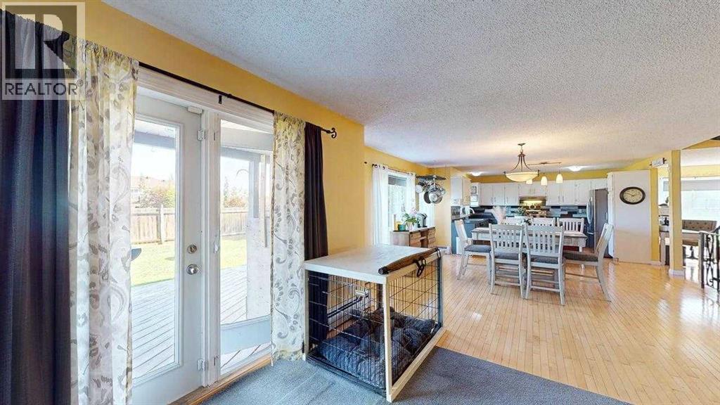 185 Oaks Bay, Fort Mcmurray, Alberta  T9K 1P9 - Photo 15 - A2292478