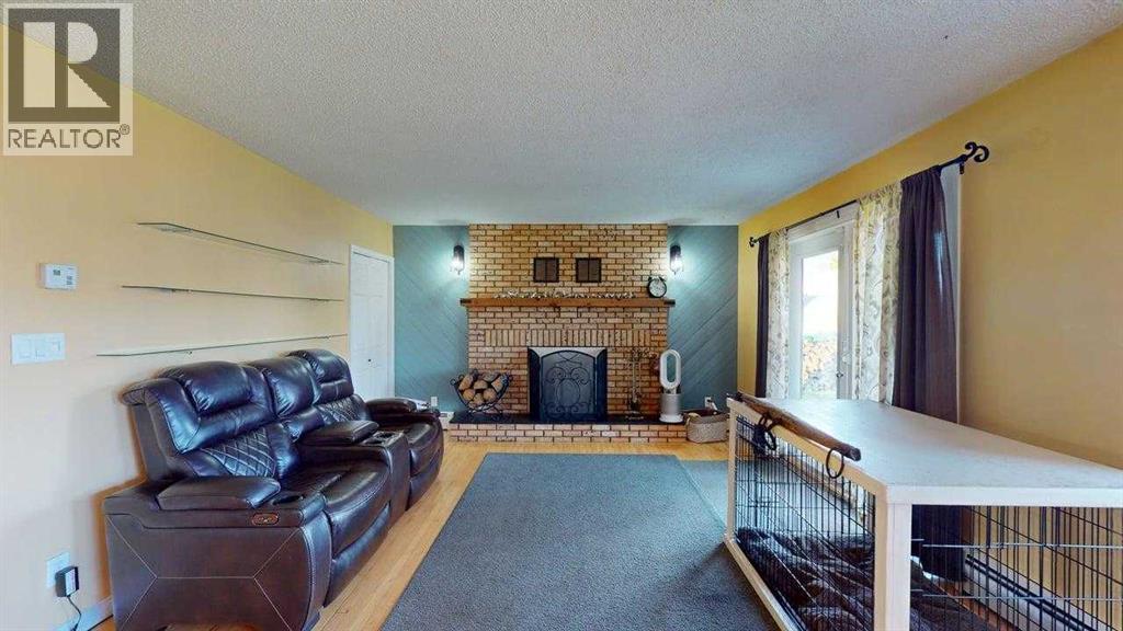 185 Oaks Bay, Fort Mcmurray, Alberta  T9K 1P9 - Photo 14 - A2292478