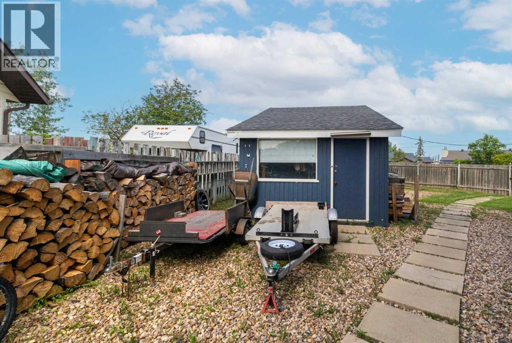 185 Oaks Bay, Fort Mcmurray, Alberta  T9K 1P9 - Photo 35 - A2292478