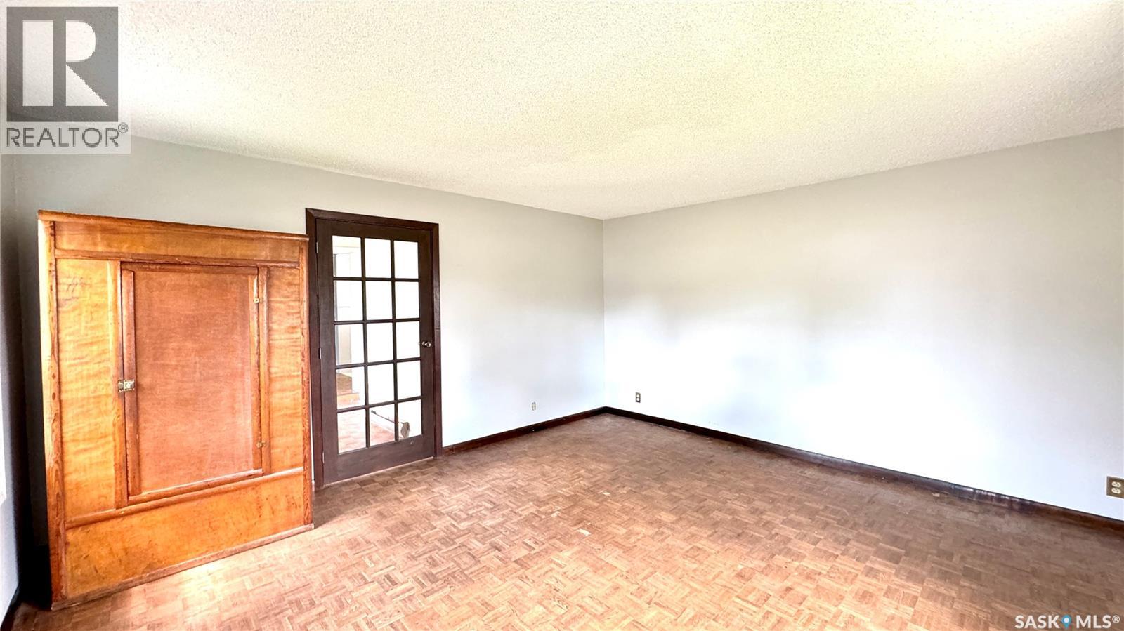 209 1st Street E, Dinsmore, Saskatchewan  S0L 0T0 - Photo 29 - SK032521