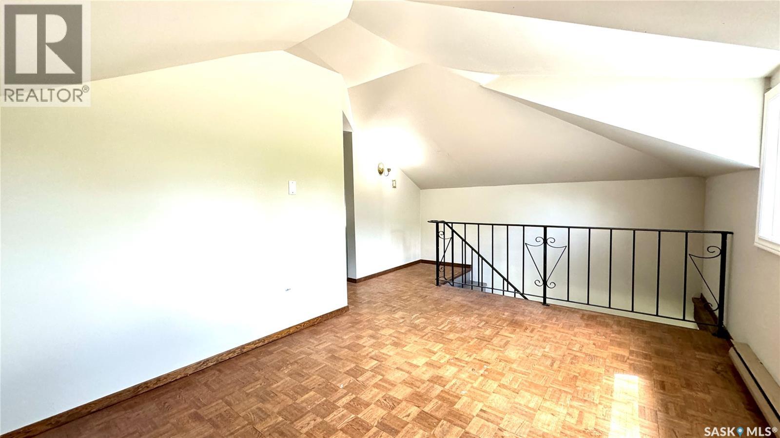 209 1st Street E, Dinsmore, Saskatchewan  S0L 0T0 - Photo 39 - SK032521