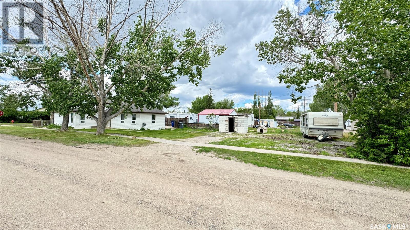 209 1st Street E, Dinsmore, Saskatchewan  S0L 0T0 - Photo 6 - SK032521