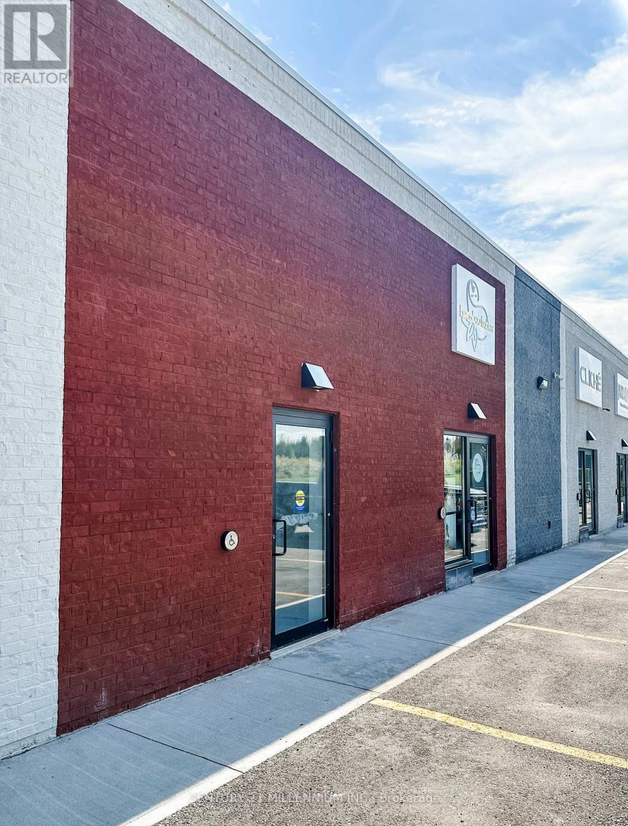 R115 - 150 First Street, Orangeville, Ontario  L9W 3T7 - Photo 3 - W12854178