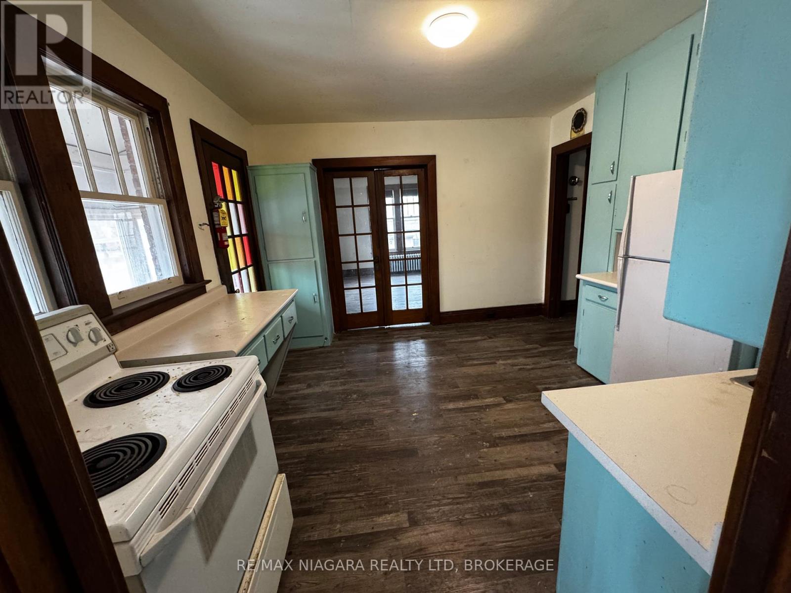 34 Avenue Place, Welland, Ontario  L3B 4B1 - Photo 15 - X12968478