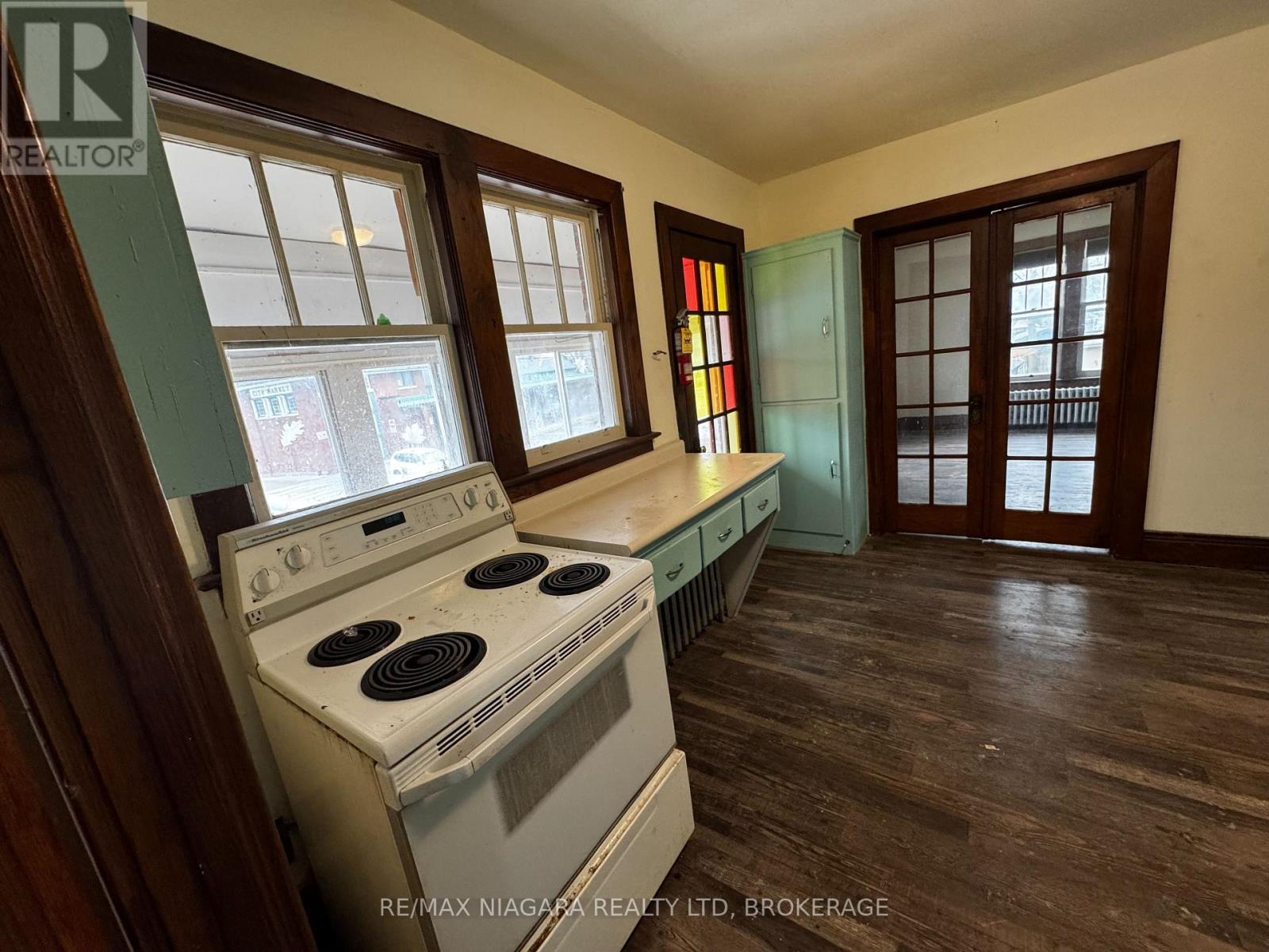 34 Avenue Place, Welland, Ontario  L3B 4B1 - Photo 16 - X12968478