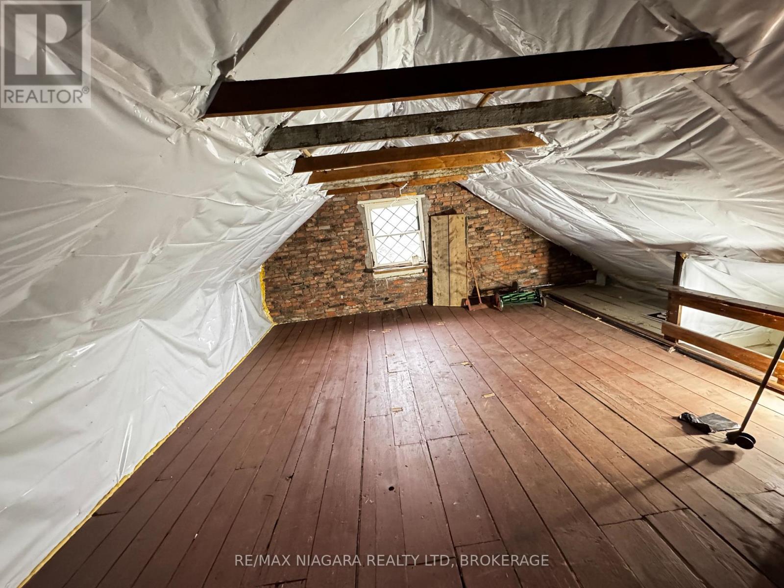 34 Avenue Place, Welland, Ontario  L3B 4B1 - Photo 18 - X12968478