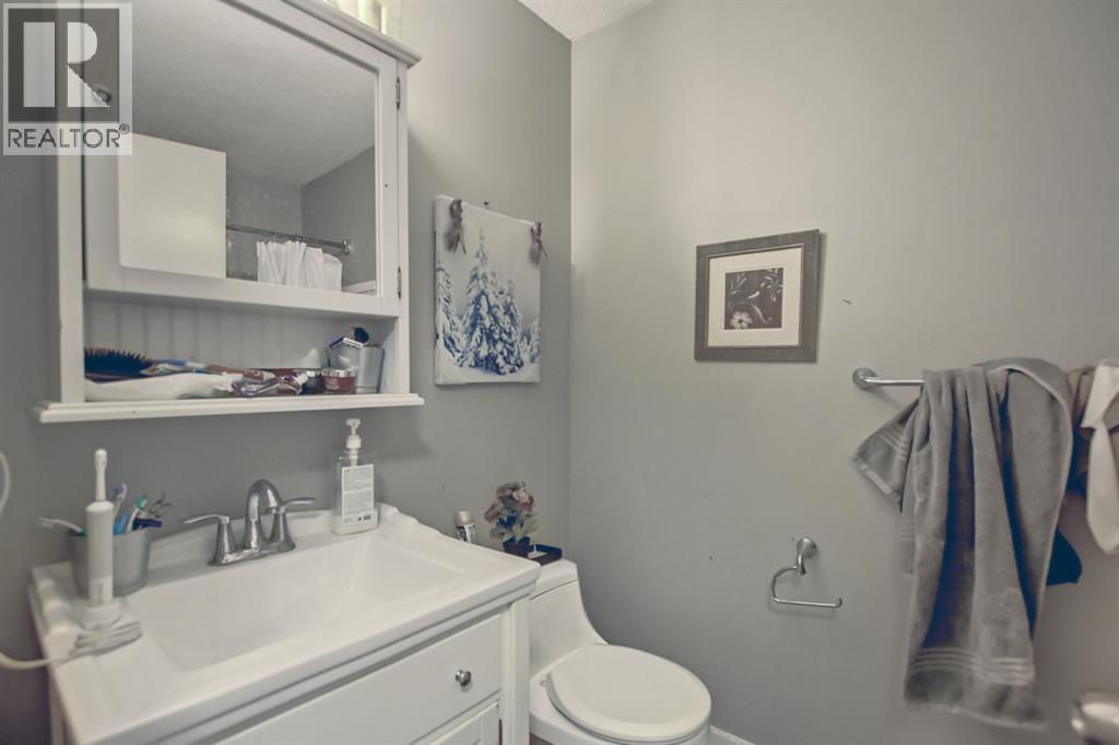 144 Whitmire Road Ne, Calgary, Alberta  T1Y 5Z3 - Photo 14 - A2291002