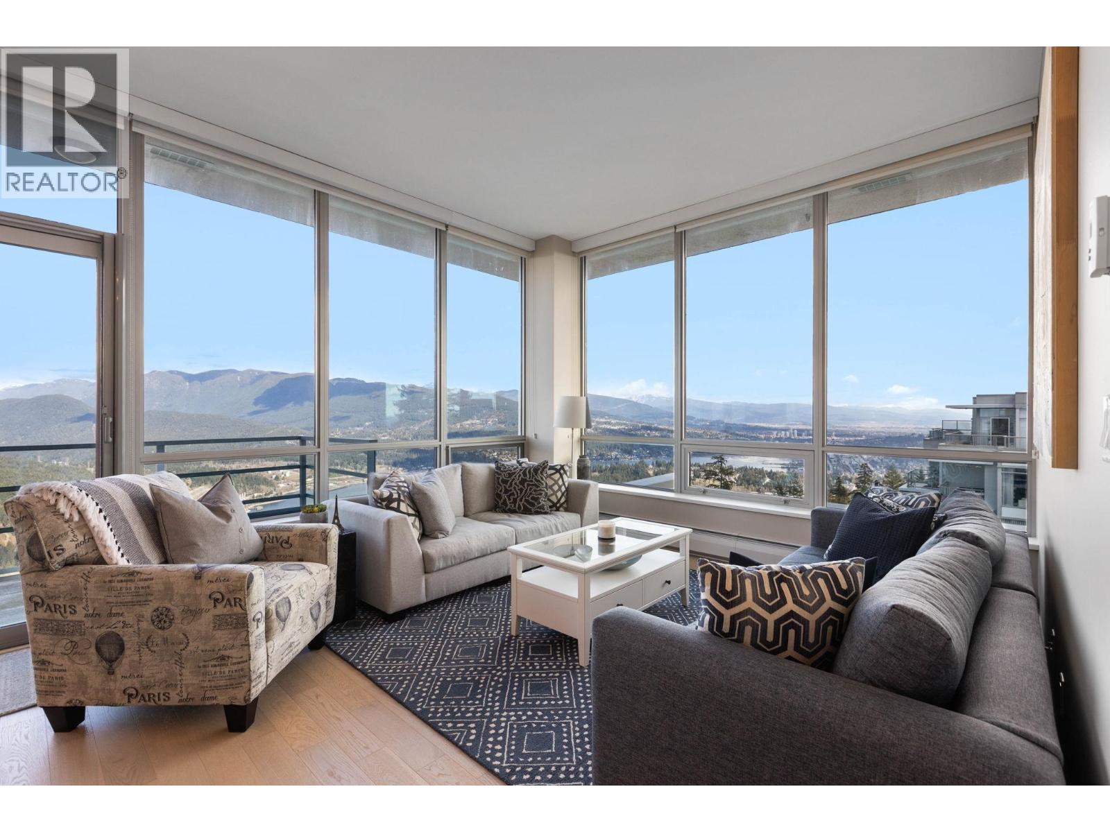 1502 9080 UNIVERSITY CRESCENT, Burnaby, British Columbia