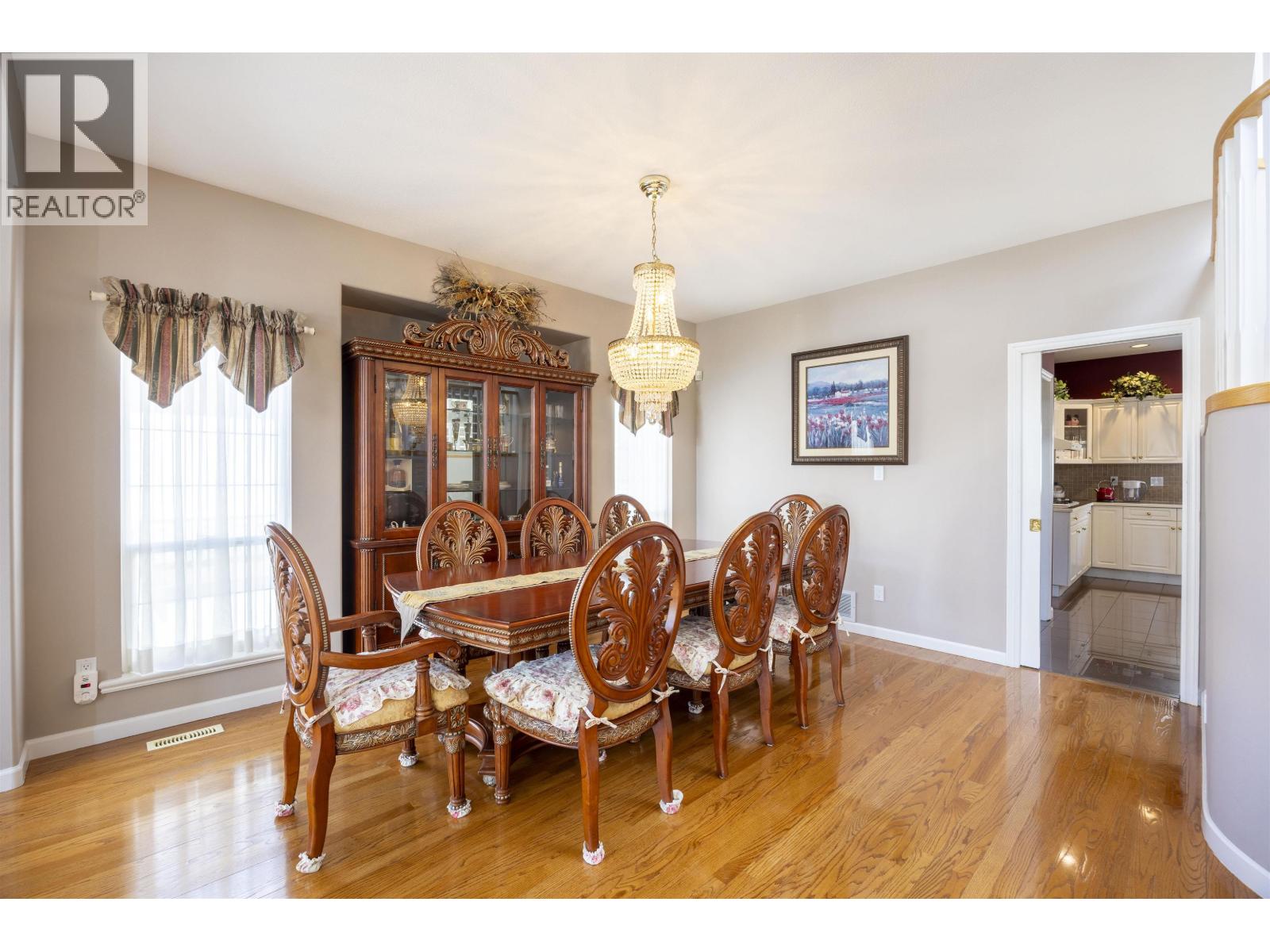 2551 Sapphire Place, Coquitlam, British Columbia V3E 2Z1 - Photo 6 - R3109064