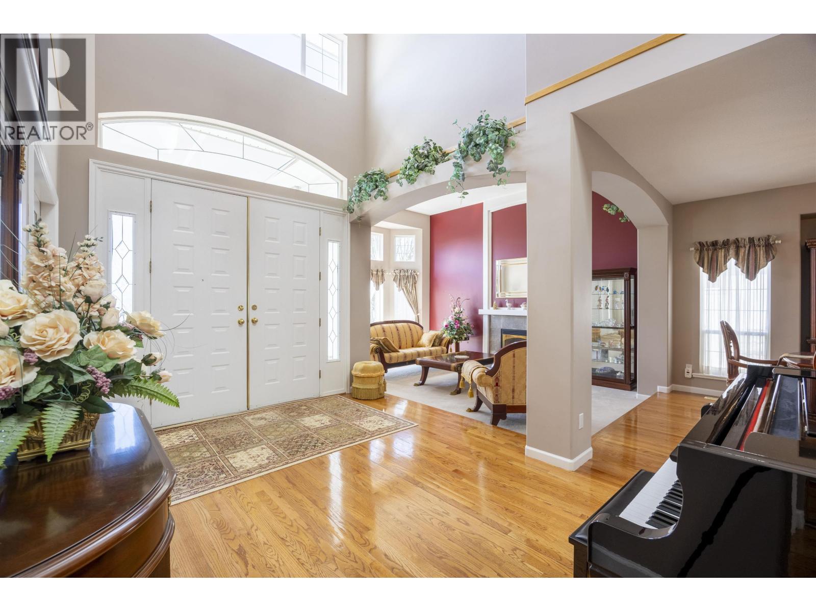 2551 Sapphire Place, Coquitlam, British Columbia V3E 2Z1 - Photo 4 - R3109064