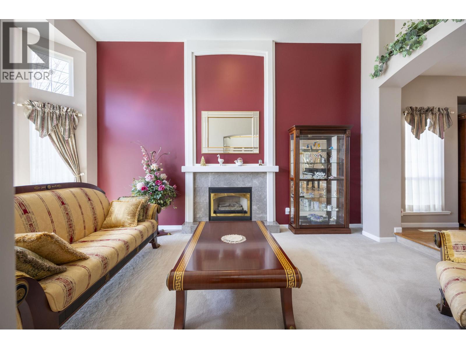 2551 Sapphire Place, Coquitlam, British Columbia V3E 2Z1 - Photo 2 - R3109064