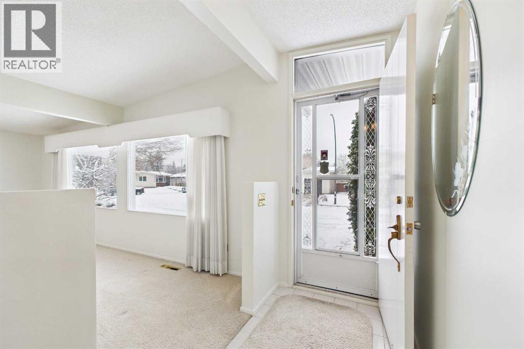 307 Wascana Road SE, Calgary, Alberta  T2J 1H7 - Photo 5 - A2299883