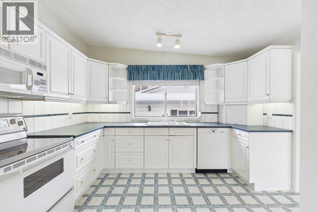 307 Wascana Road SE, Calgary, Alberta  T2J 1H7 - Photo 11 - A2299883