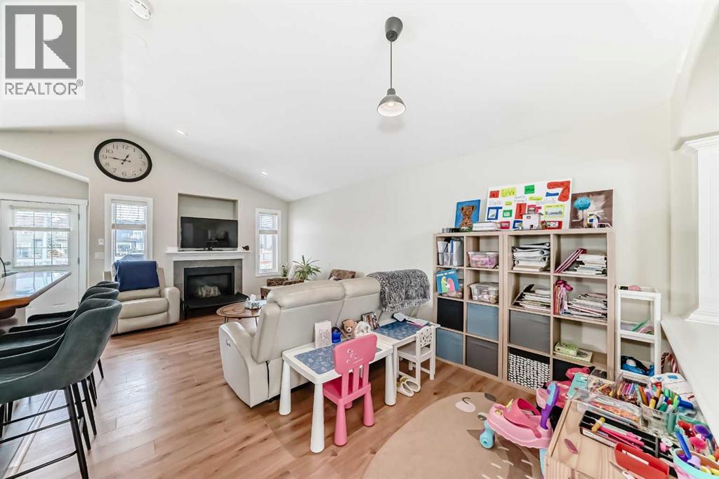 172 Sunset Heights, Crossfield, Alberta  T0M 0S0 - Photo 17 - A2299529